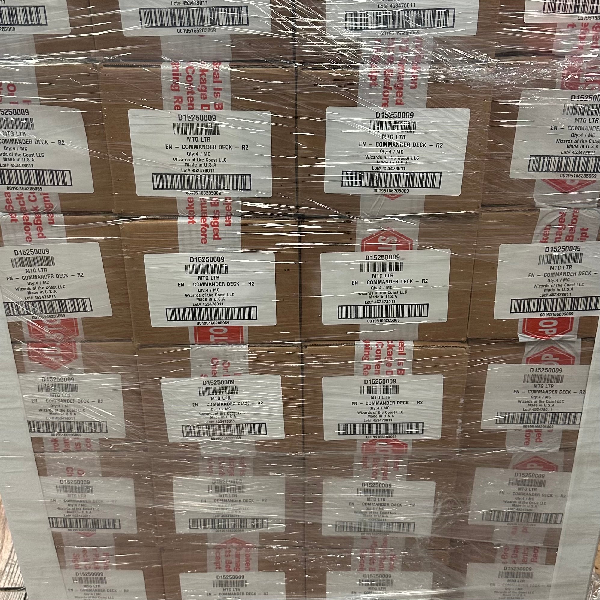 Mtg Lord of the rings commander deck pallet 